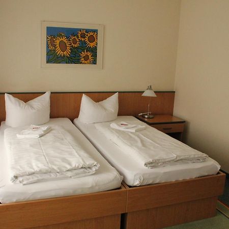 Hotel Traube Офенбург Екстериор снимка