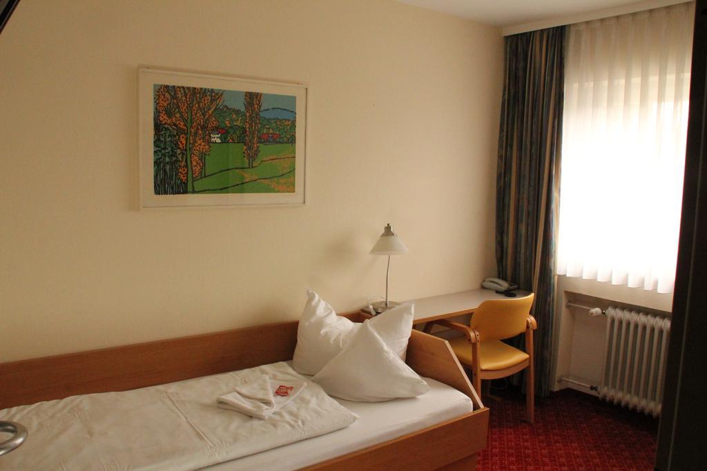 Hotel Traube Офенбург Екстериор снимка
